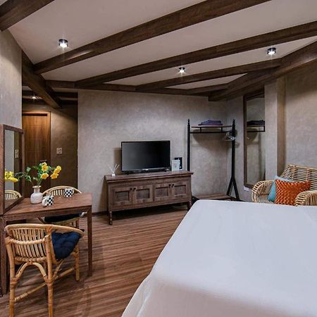 The Grand Diamond C Thanh Nhan Hanoi Room photo